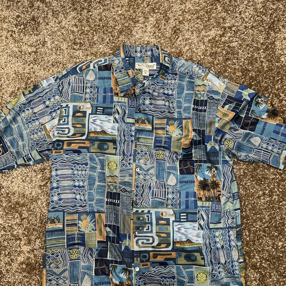 Tori Richard Blue and Tan Patterned Shirt